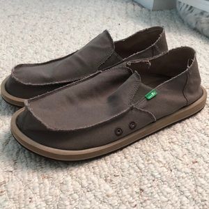 Sanuks